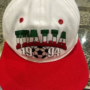Italia 1994 Embroidered Soccer Snapback Hat - White & Red Vintage
